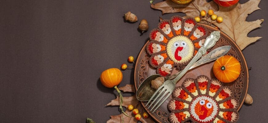 Autumn,Table,Setting.,Thanksgiving,Cutlery,,Traditional,Fall,Decor,,Flat,Lay.
